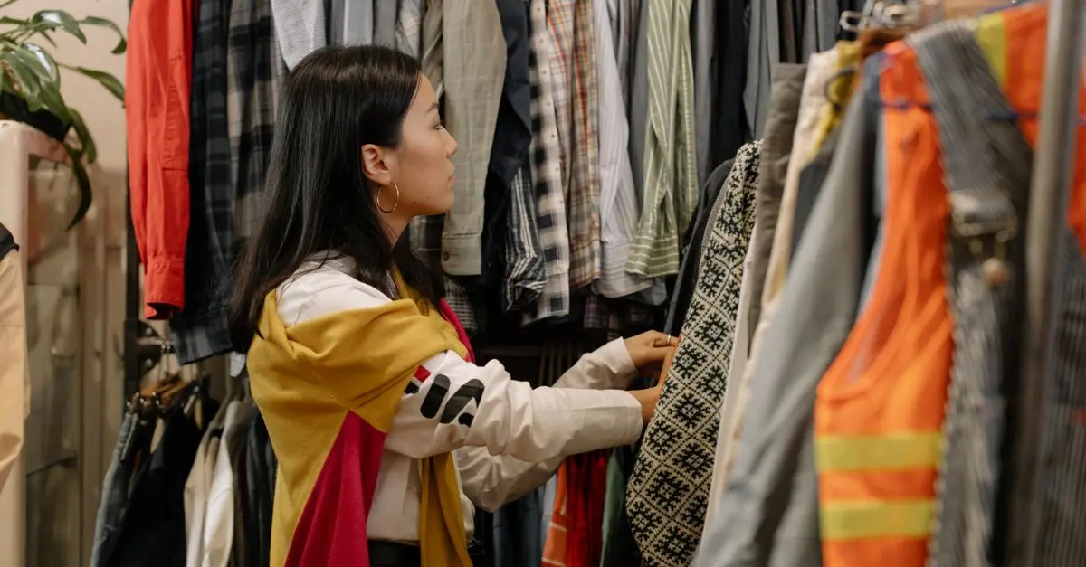 Les vêtements de seconde main : comment bien acheter