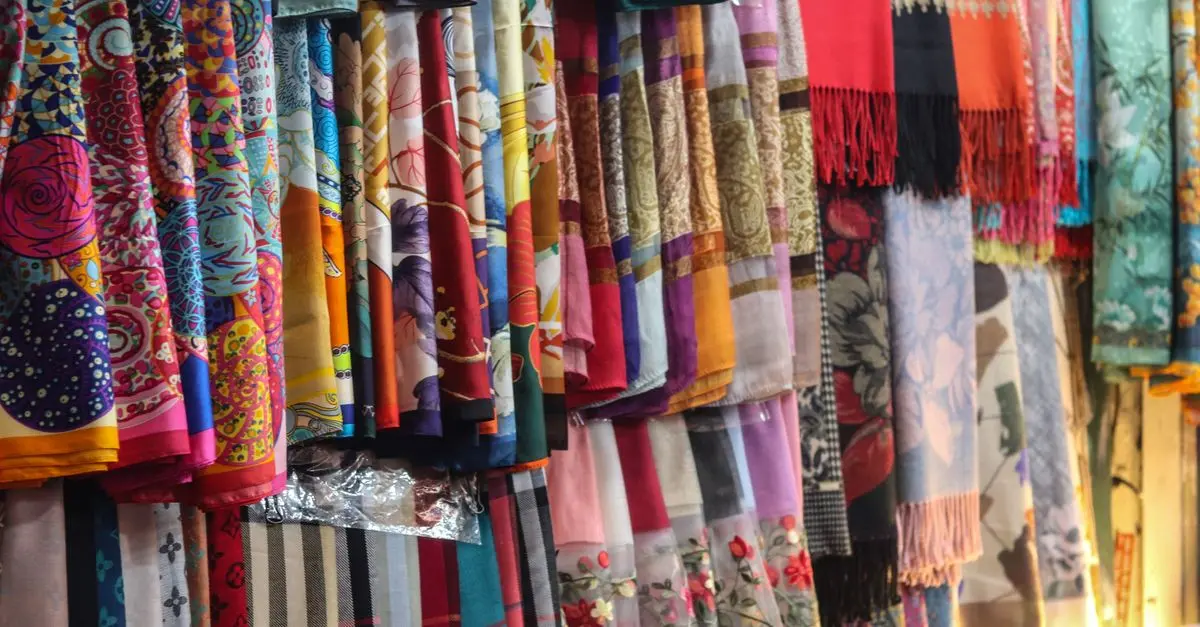 Les 10 accessoires indispensables pour compléter votre look