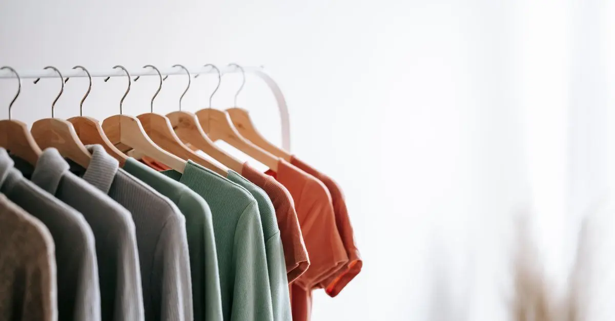 Comment choisir des vêtements durables pour un style écoresponsable