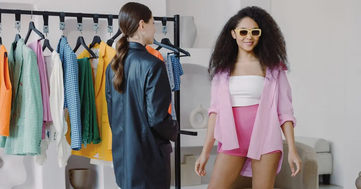 Comment bien choisir des vêtements adaptés à votre mode de vie
