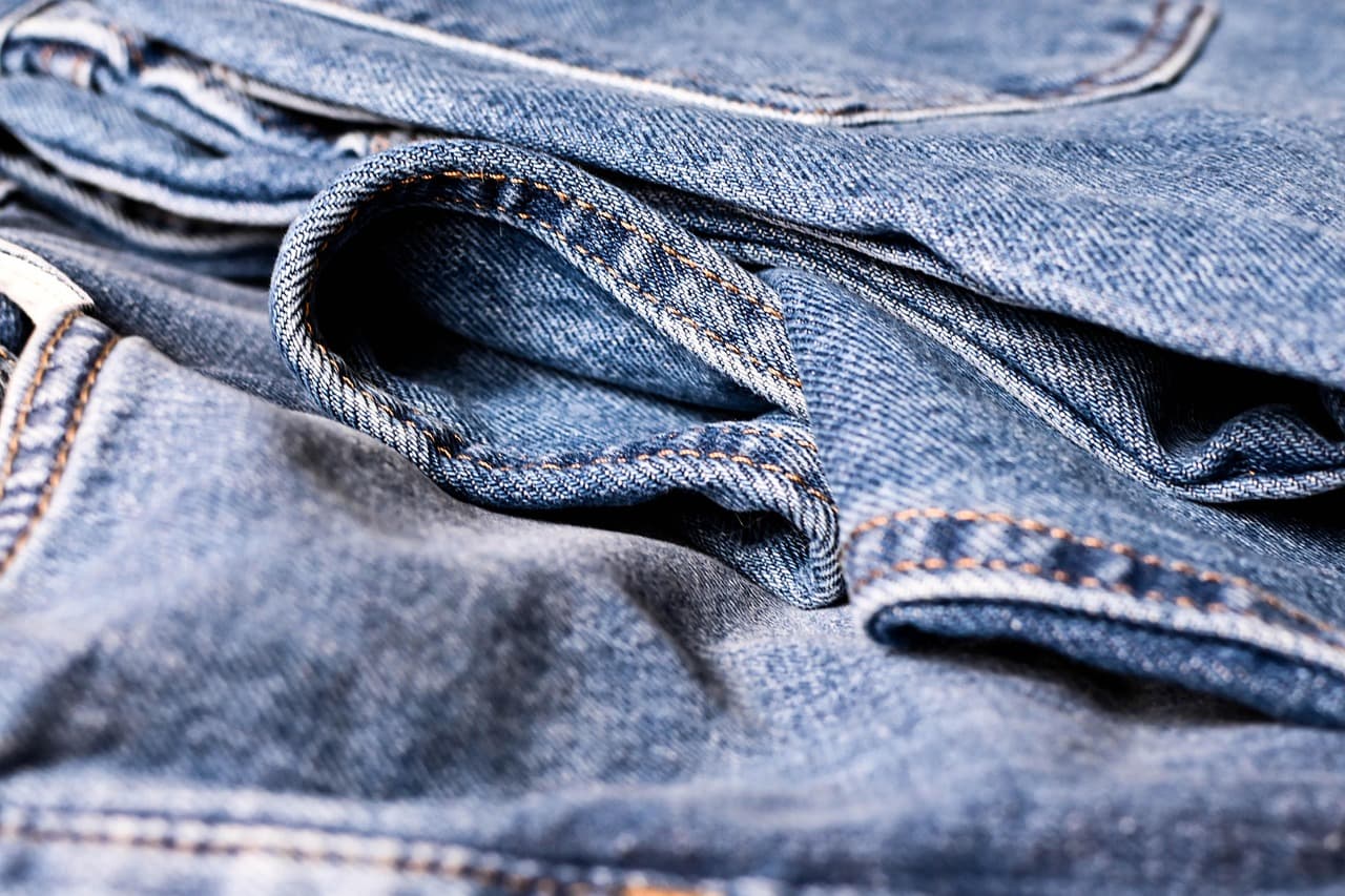 Comment adapter votre garde-robe aux tendances de mode